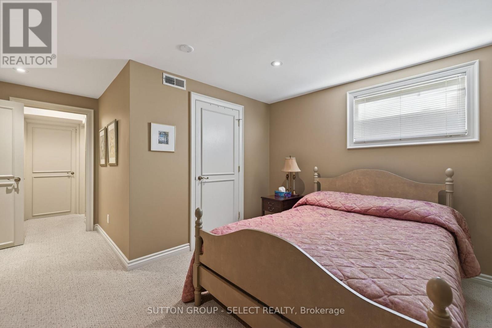 129 Wychwood Place, London North, Ontario  N6G 1S7 - Photo 40 - X12579532