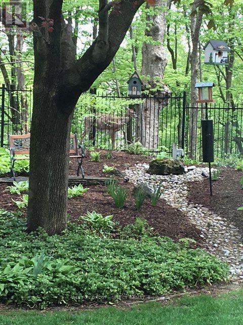 129 Wychwood Place, London North, Ontario  N6G 1S7 - Photo 48 - X12579532