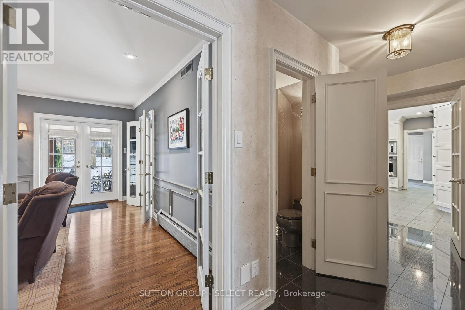 129 Wychwood Place, London North, Ontario  N6G 1S7 - Photo 8 - X12579532