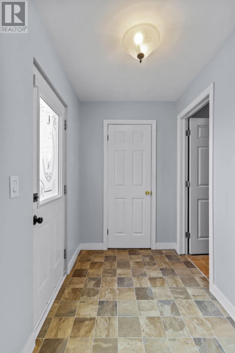 21 Evergreen Drive, Paradise, Newfoundland & Labrador  A1L 1A7 - Photo 2 - 1292892