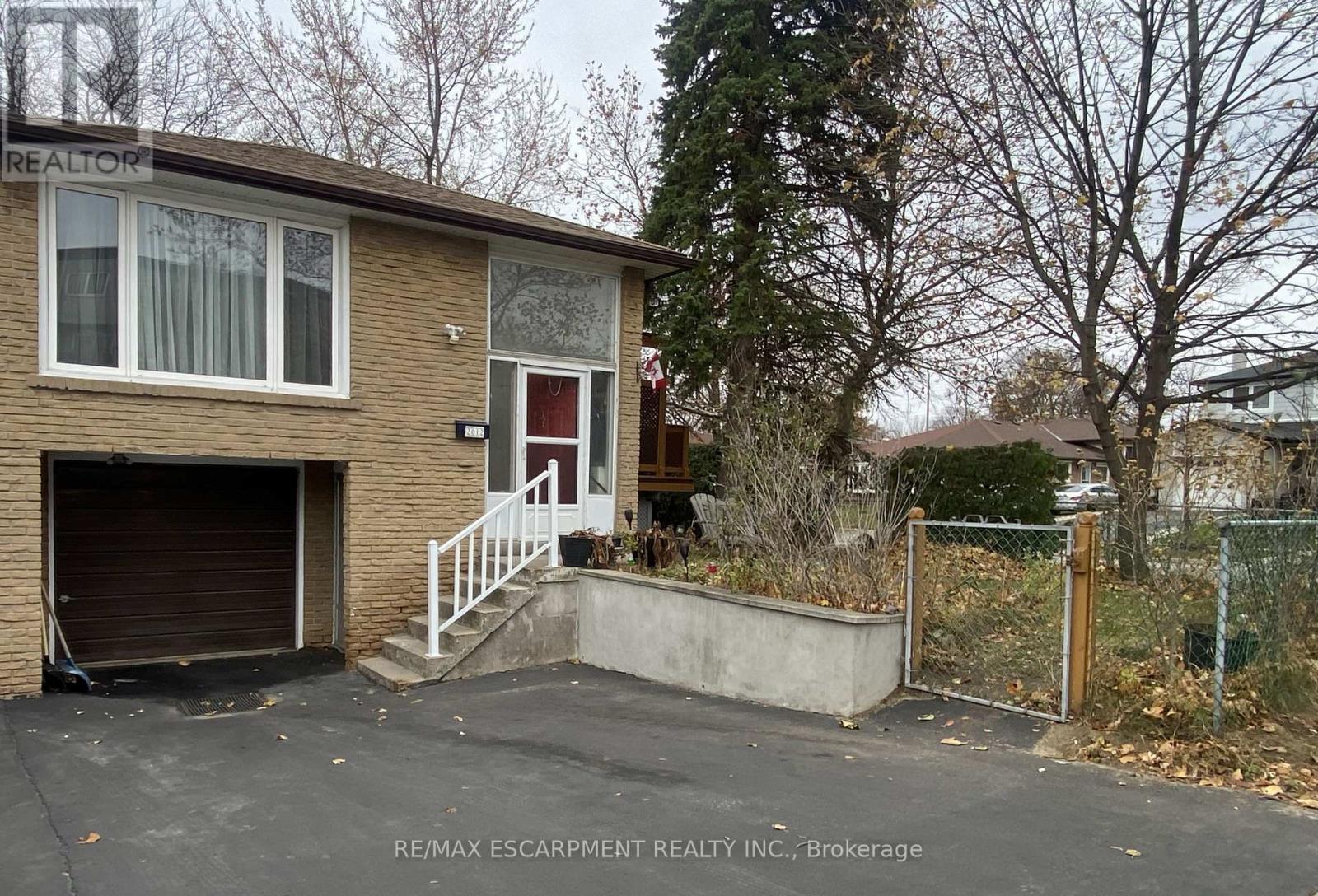 2012 BONNYMEDE DRIVE, Mississauga, Ontario