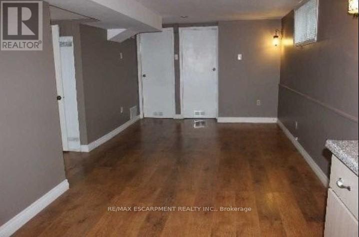 2012 Bonnymede Drive, Mississauga, Ontario  L5J 1E3 - Photo 7 - W12579266