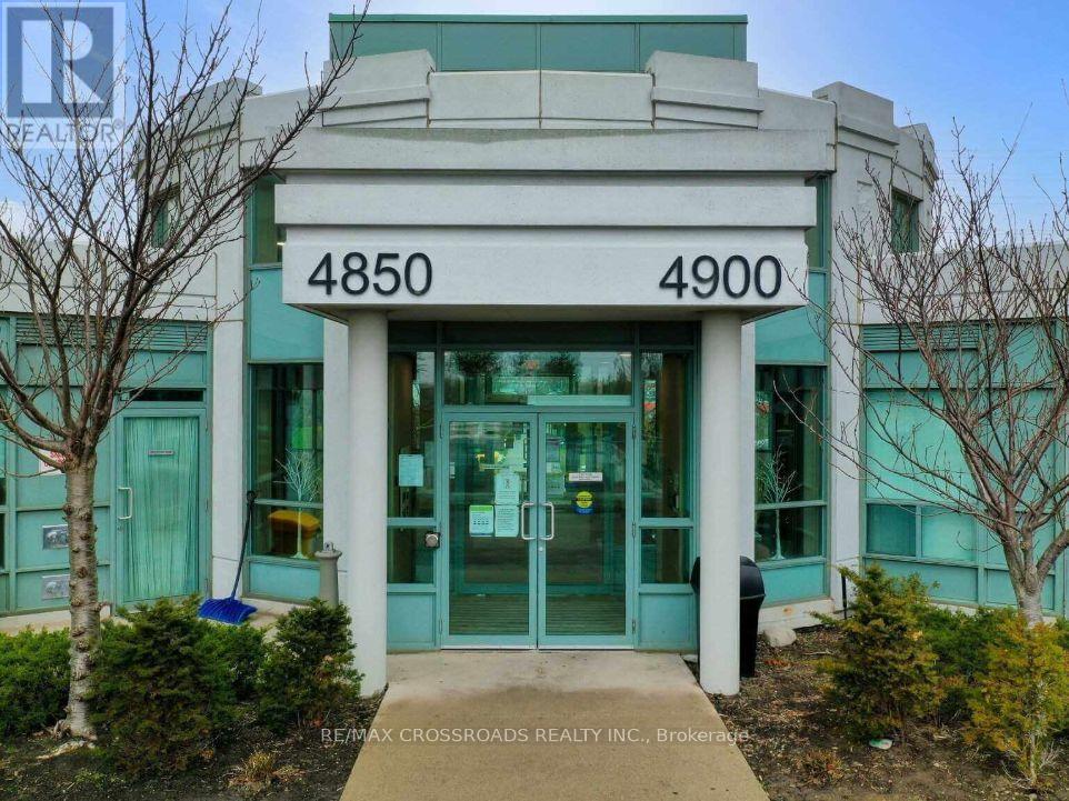 1801 - 4900 Glen Erin Drive, Mississauga, Ontario  L5M 7S2 - Photo 2 - W12579310