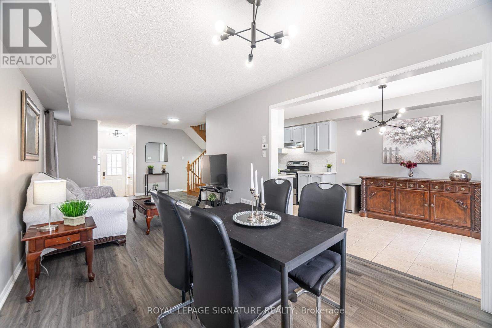 3990 Skyview Street S, Mississauga, Ontario  L5M 8A2 - Photo 11 - W12579384