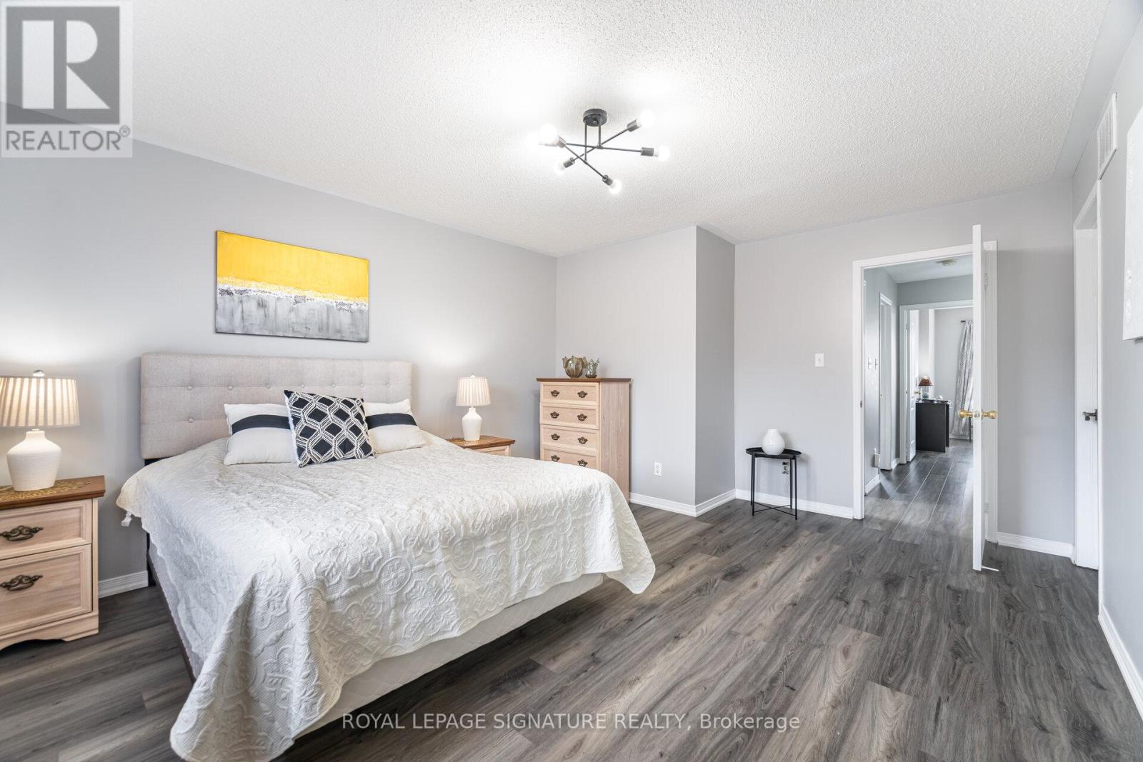 3990 Skyview Street S, Mississauga, Ontario  L5M 8A2 - Photo 22 - W12579384