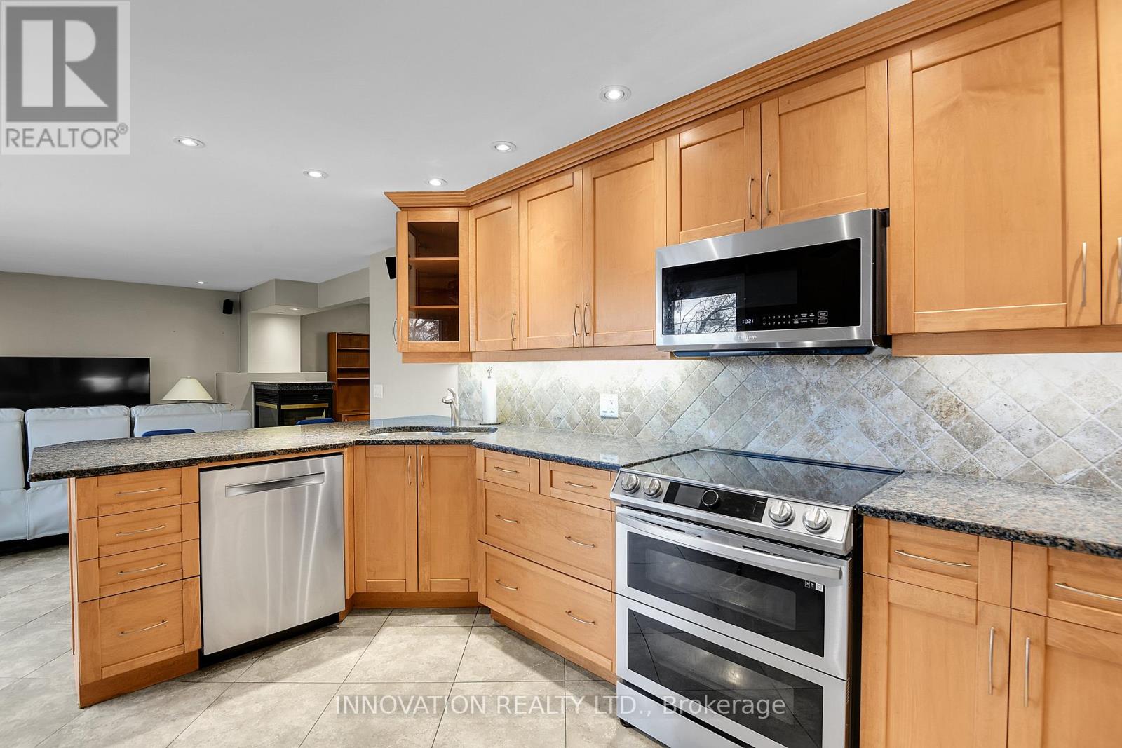 152 Burnett's Grove Circle, Ottawa, Ontario  K2J 1S9 - Photo 17 - X12579496