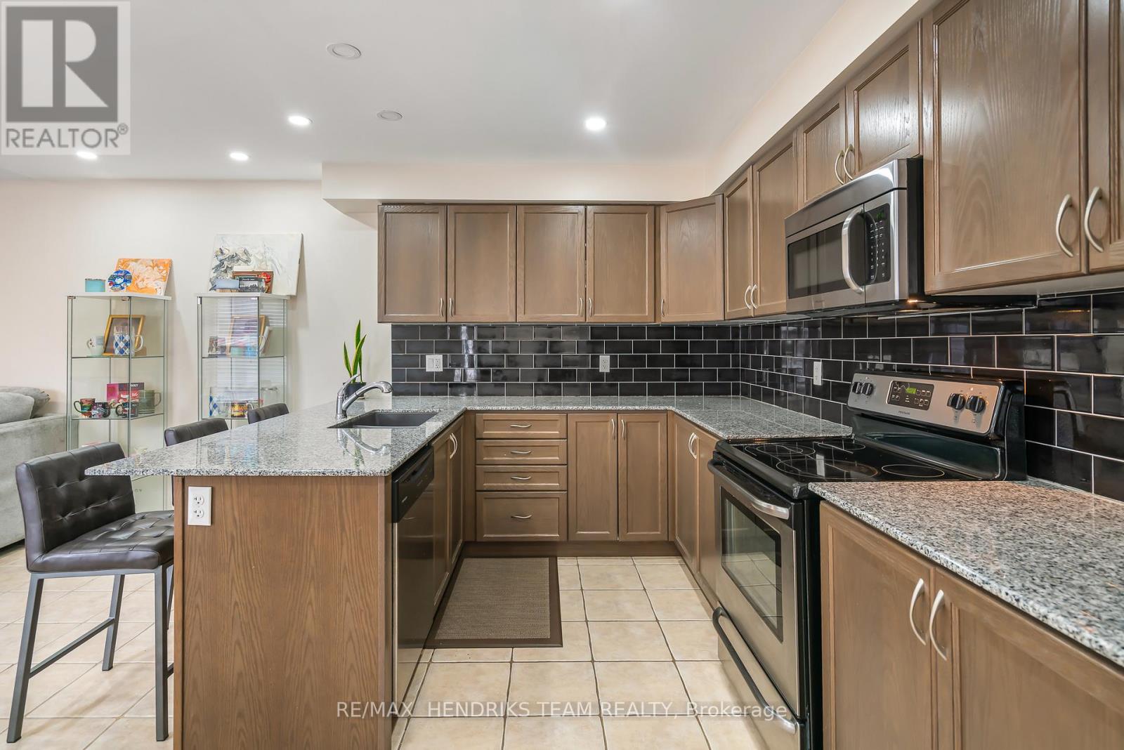 11 Keith Crescent, Niagara-On-The-Lake, Ontario  L0S 1J0 - Photo 15 - X12579498