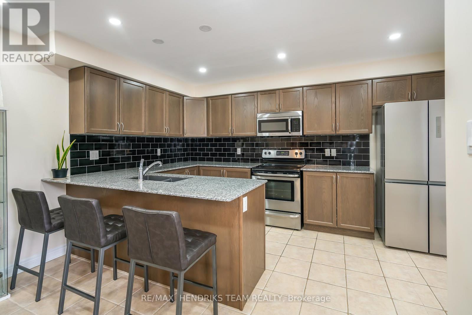 11 Keith Crescent, Niagara-On-The-Lake, Ontario  L0S 1J0 - Photo 16 - X12579498