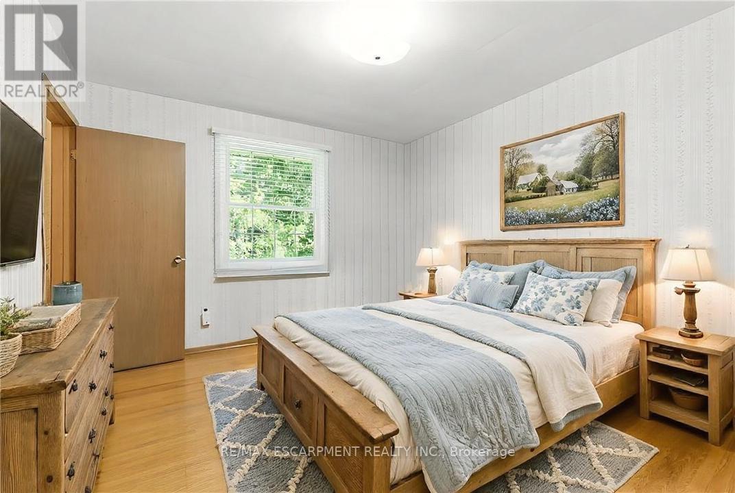 18 Jasper Drive, Hamilton, Ontario L8G 2S7 - Photo 29 - X12579274