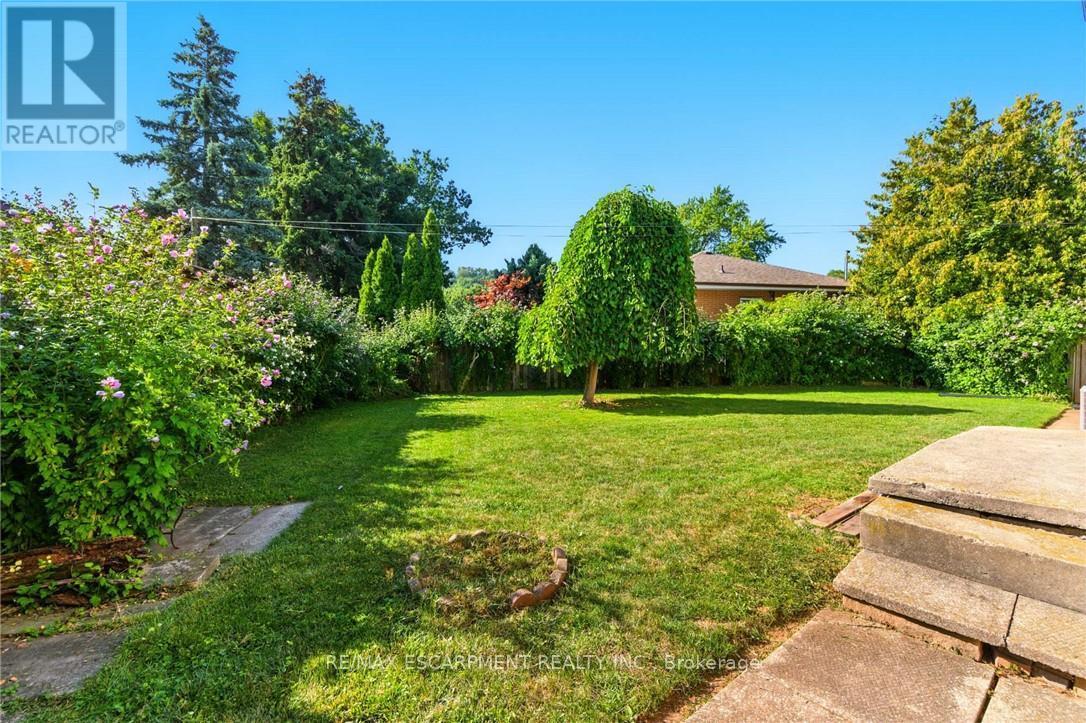 18 Jasper Drive, Hamilton, Ontario L8G 2S7 - Photo 38 - X12579274