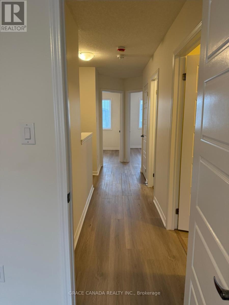 71 Bedrock Drive, Hamilton, Ontario  L8J 0K6 - Photo 10 - X12579378