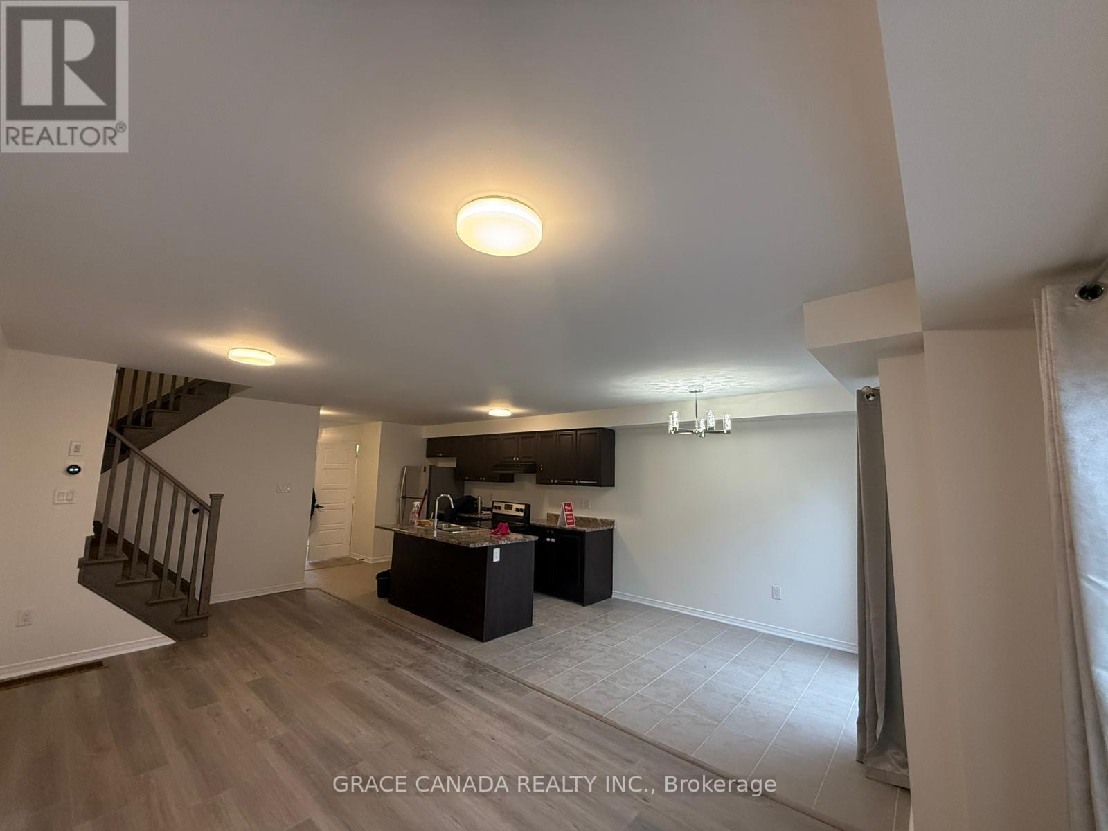 71 Bedrock Drive, Hamilton, Ontario  L8J 0K6 - Photo 13 - X12579378