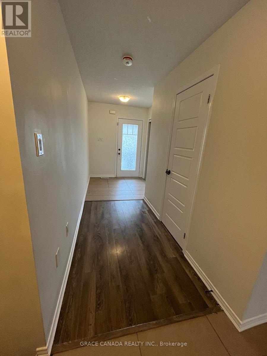 71 Bedrock Drive, Hamilton, Ontario  L8J 0K6 - Photo 16 - X12579378