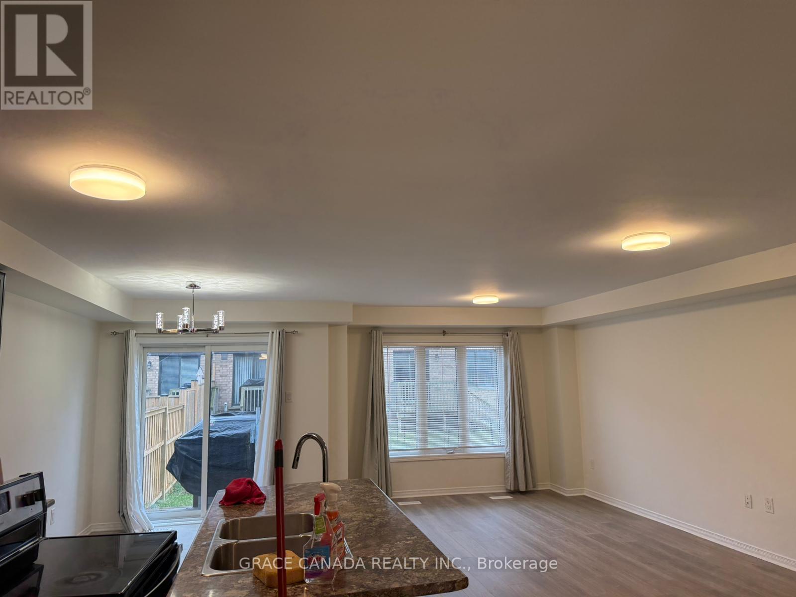 71 Bedrock Drive, Hamilton, Ontario  L8J 0K6 - Photo 23 - X12579378