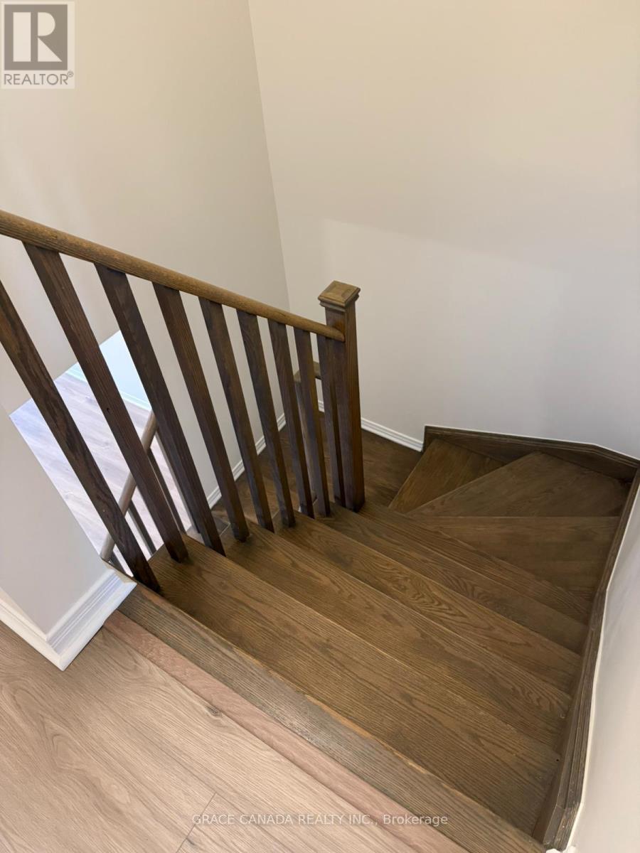 71 Bedrock Drive, Hamilton, Ontario  L8J 0K6 - Photo 3 - X12579378