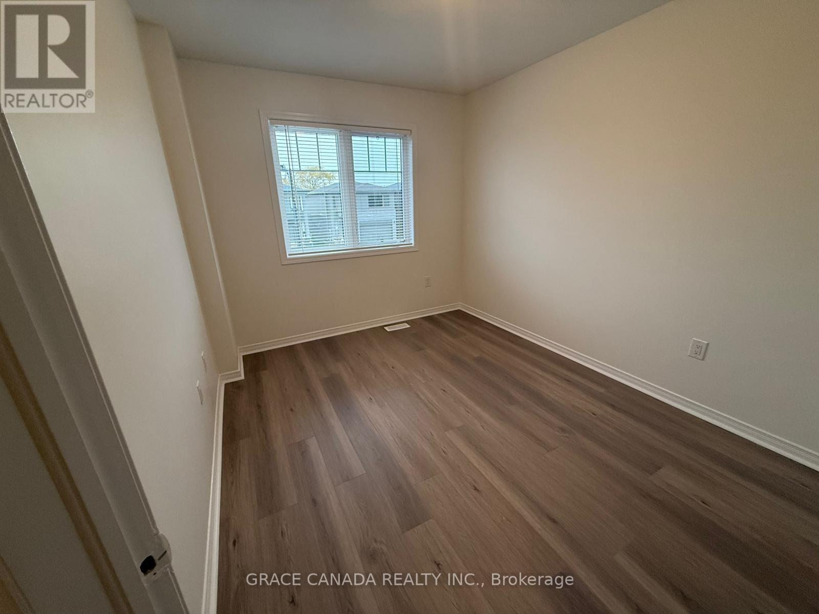 71 Bedrock Drive, Hamilton, Ontario  L8J 0K6 - Photo 7 - X12579378
