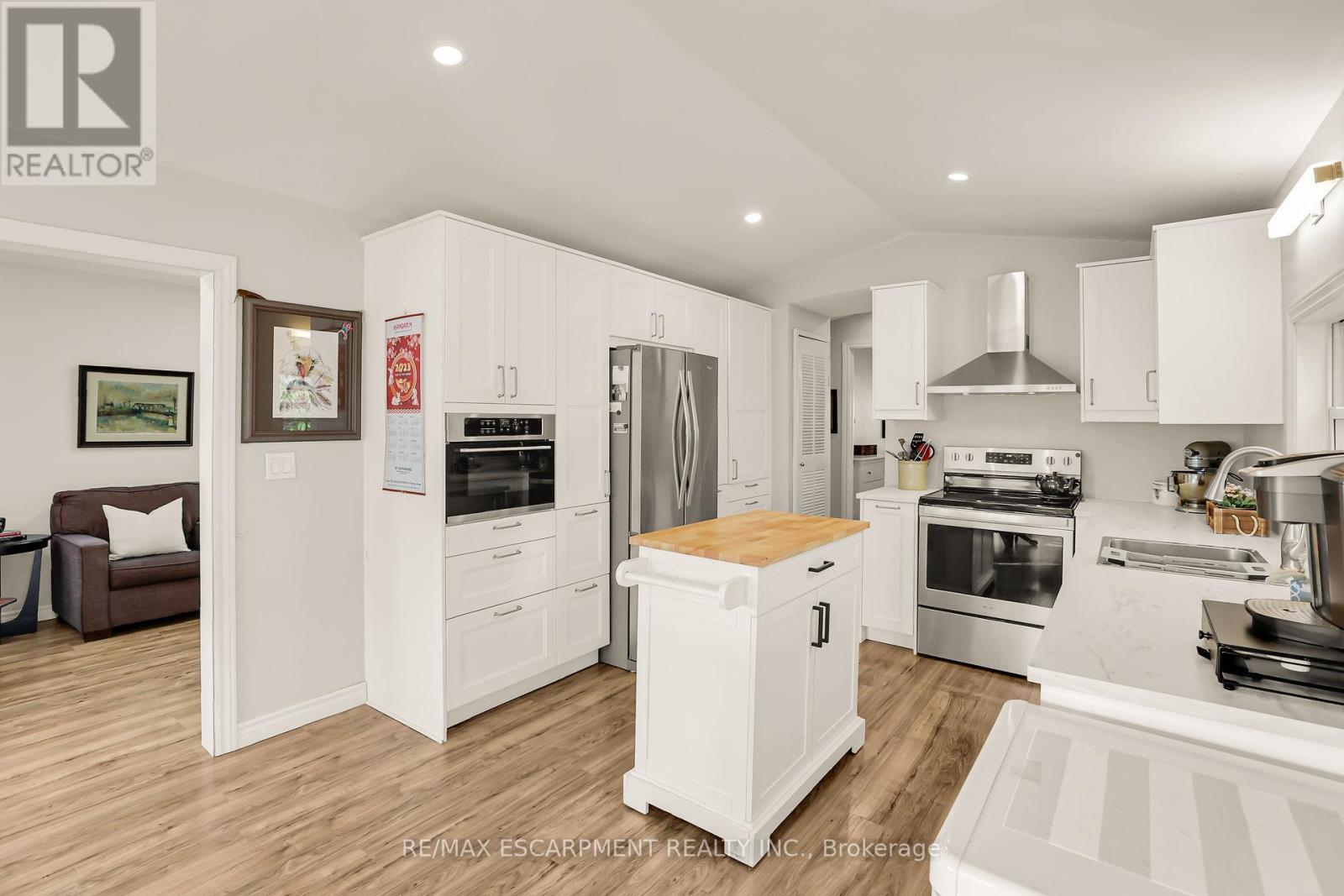 4453 Timothy Lane, Lincoln, Ontario  L3J 0W1 - Photo 14 - X12579392