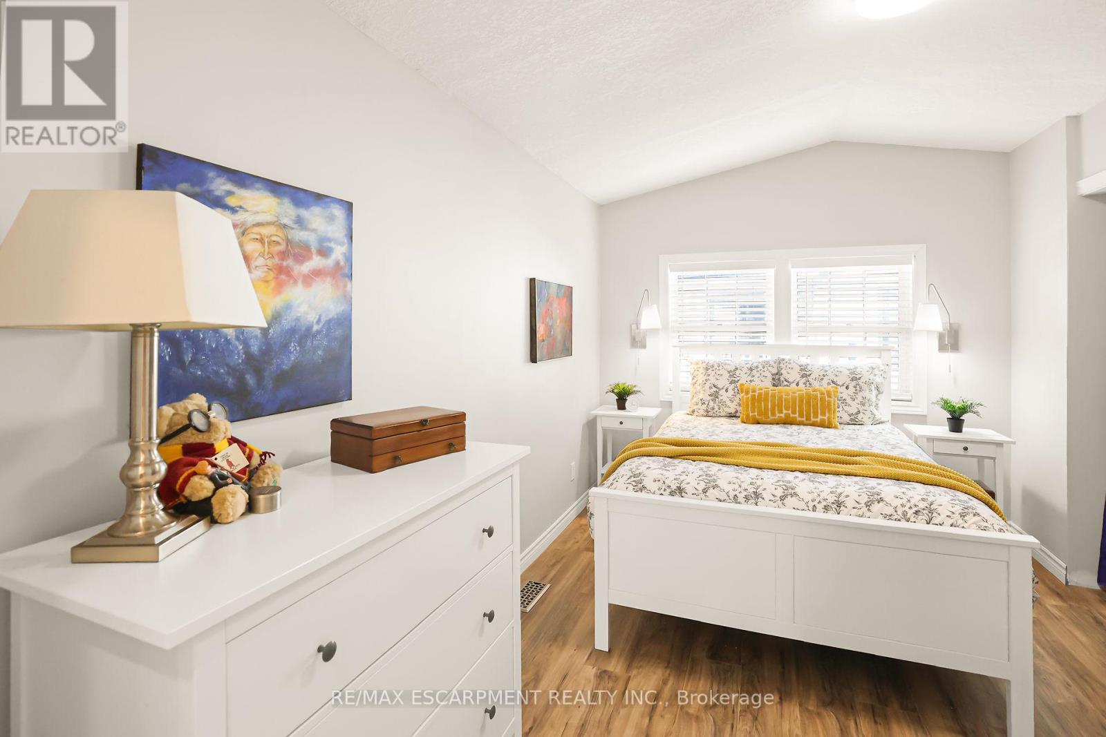 4453 Timothy Lane, Lincoln, Ontario  L3J 0W1 - Photo 17 - X12579392