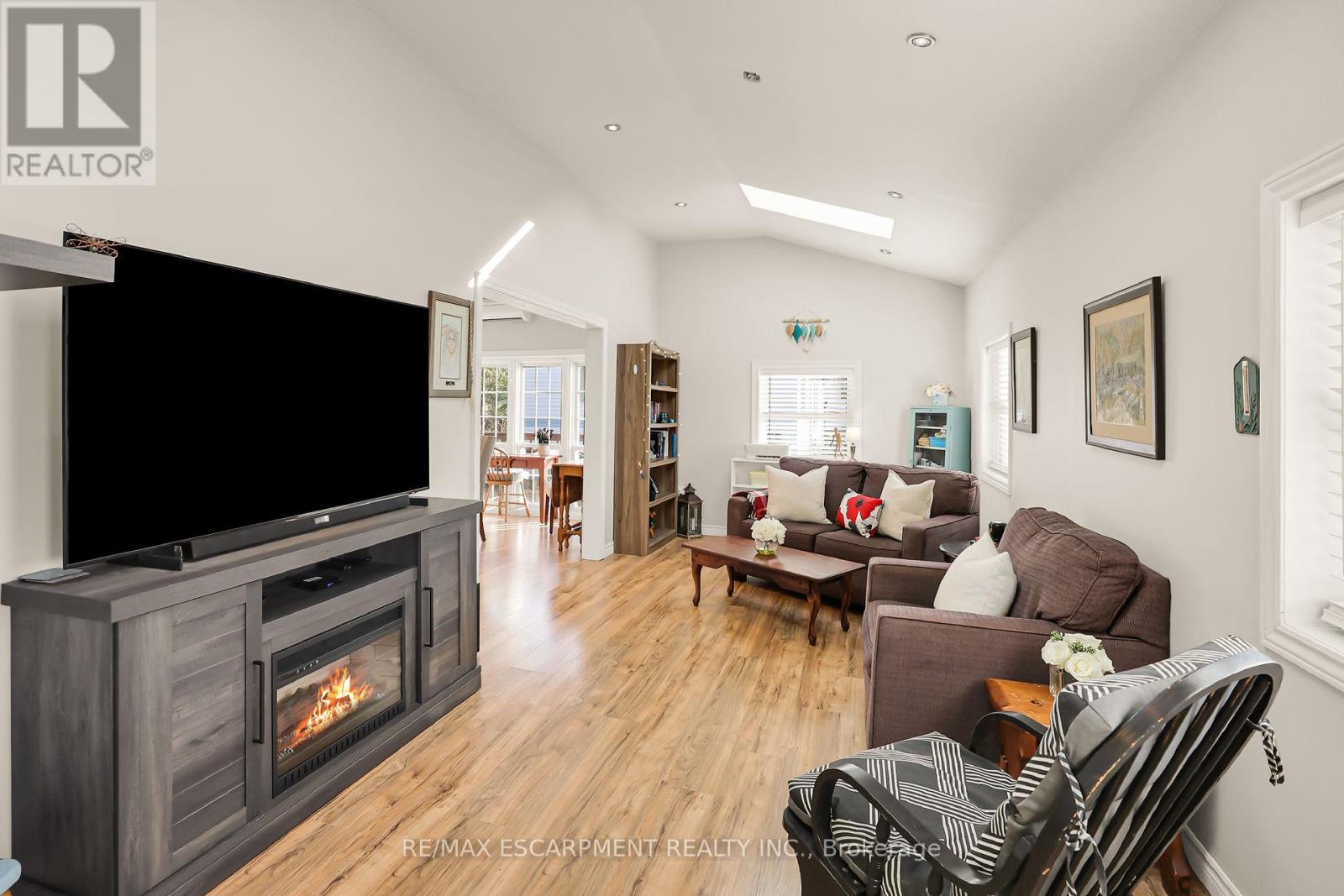 4453 Timothy Lane, Lincoln, Ontario  L3J 0W1 - Photo 7 - X12579392