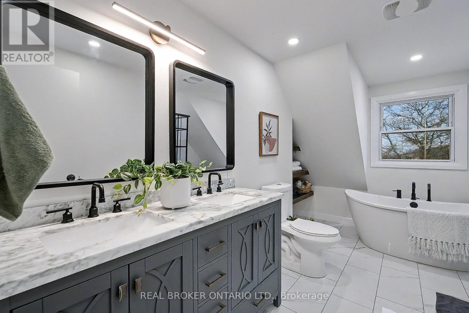 38 Catalina Court, Kitchener, Ontario  N2M 5L9 - Photo 19 - X12579422