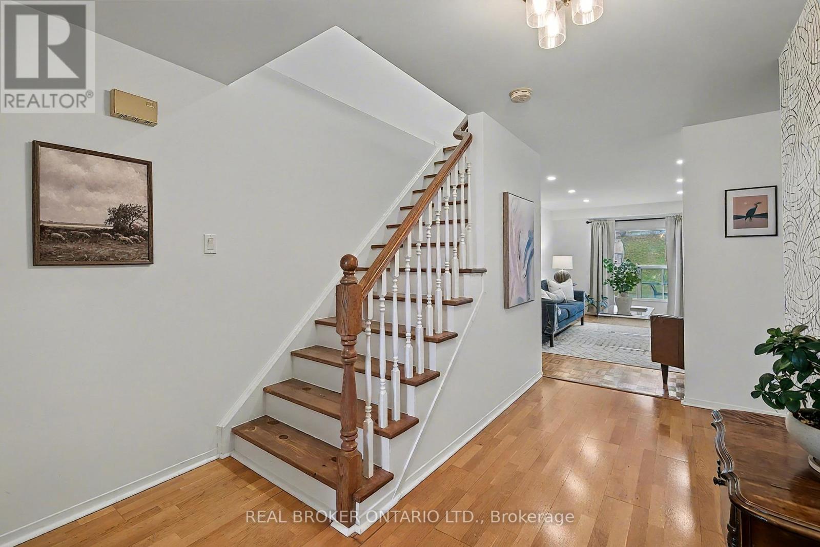 38 Catalina Court, Kitchener, Ontario  N2M 5L9 - Photo 3 - X12579422