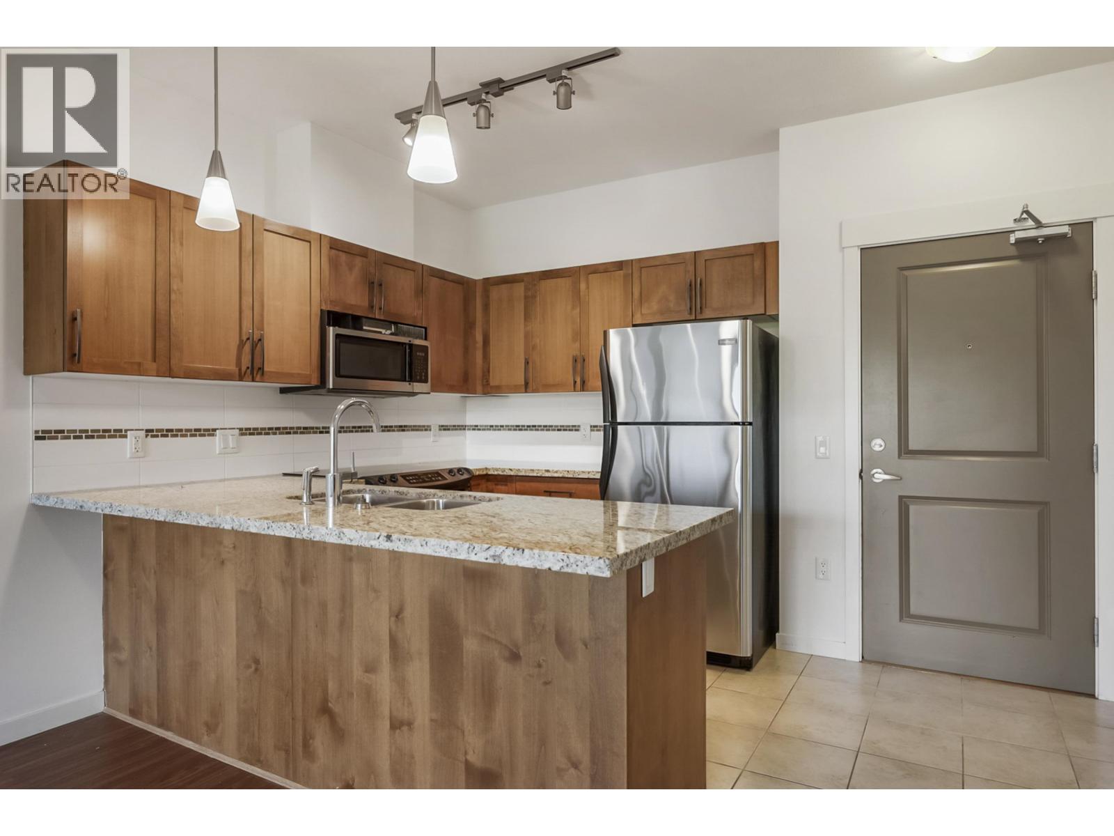 412 11950 Harris Road, Pitt Meadows, British Columbia  V3Y 0B7 - Photo 10 - R3070317