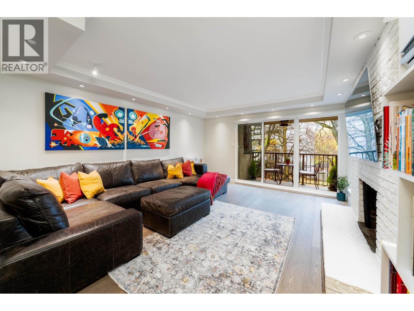 301 1234 Pendrell Street, Vancouver, British Columbia  V6E 1L6 - Photo 1 - R3070335