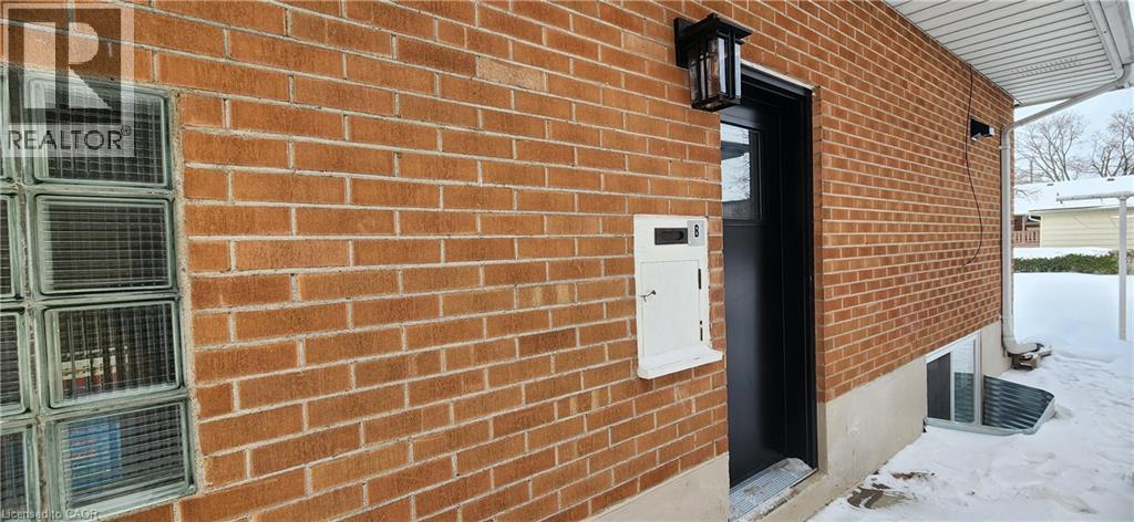 90 Wedgewood Drive Unit# Lower, Kitchener, Ontario  N2B 1E7 - Photo 2 - 40790602