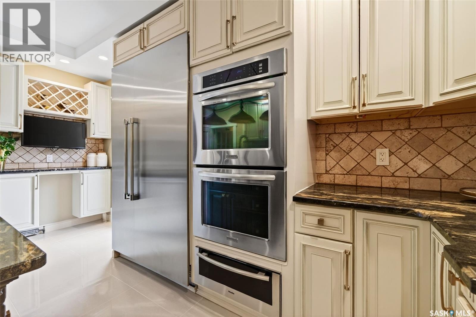 3002 Albert Street, Regina, Saskatchewan  S4S 3N7 - Photo 9 - SK024615