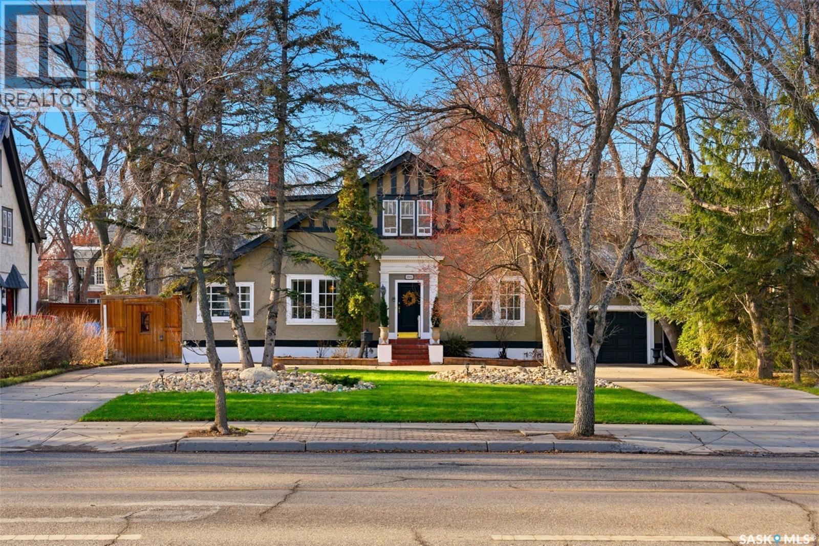 3002 ALBERT STREET, regina, Saskatchewan