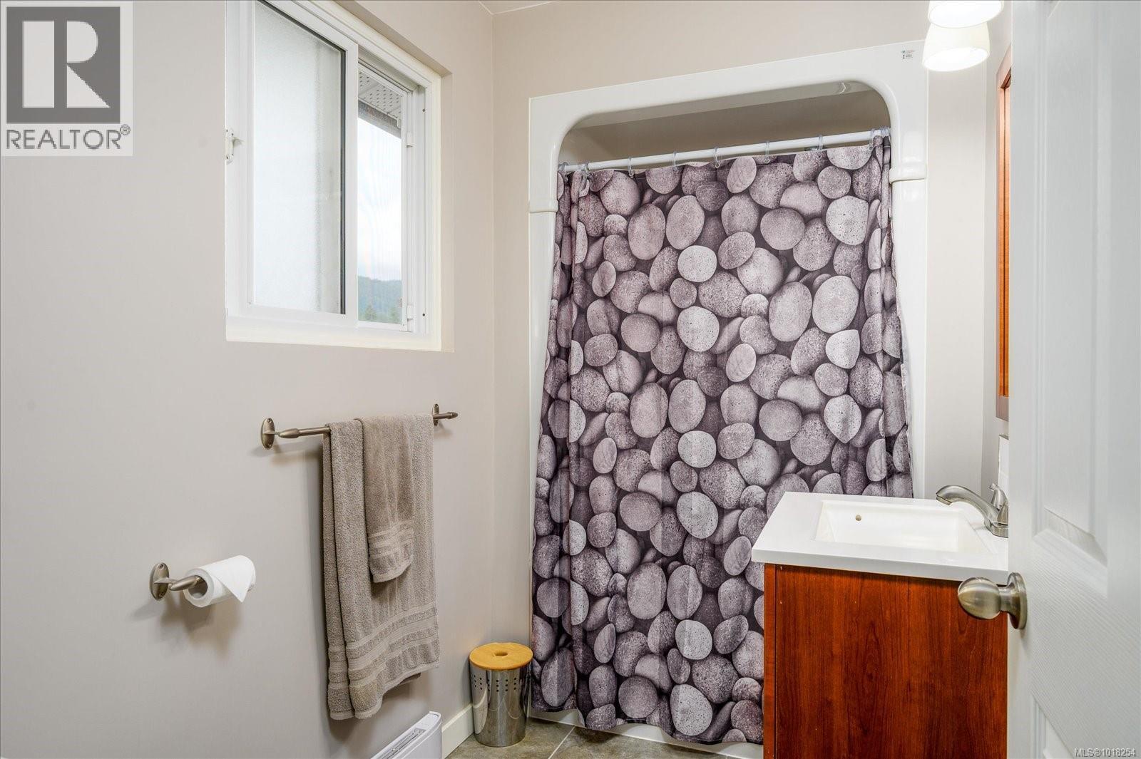 6891 Harwood Dr, Lantzville, British Columbia V0R 2H0 - Photo 28 - 1018254