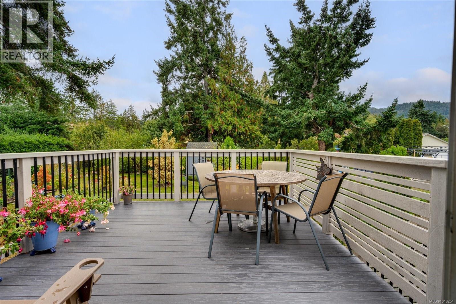 6891 Harwood Dr, Lantzville, British Columbia V0R 2H0 - Photo 15 - 1018254