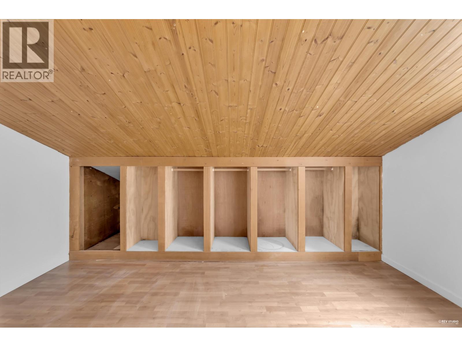 3235 Dunkirk Avenue, Coquitlam, British Columbia  V3E 1G8 - Photo 29 - R3070326