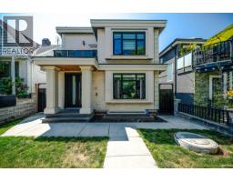 4841 DUMFRIES STREET, Vancouver, British Columbia
