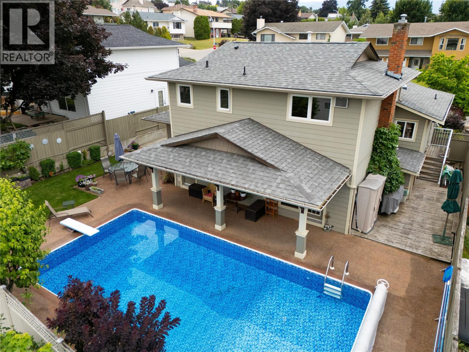 1203 41 Avenue, Vernon, British Columbia  V1T 8A6 - Photo 4 - 10370063