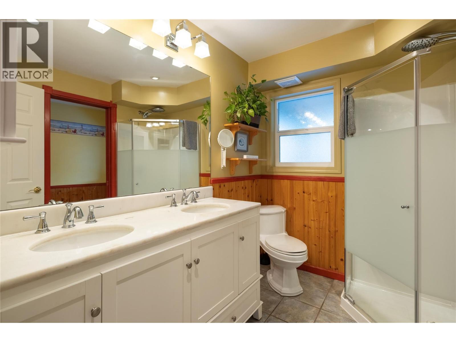 1203 41 Avenue, Vernon, British Columbia  V1T 8A6 - Photo 27 - 10370063