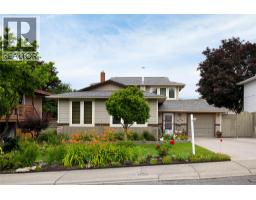 1203 41 Avenue East Hill