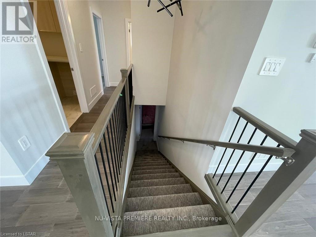 320 Stathis Boulevard, Sarnia, Ontario  N7S 0G7 - Photo 6 - X12547442