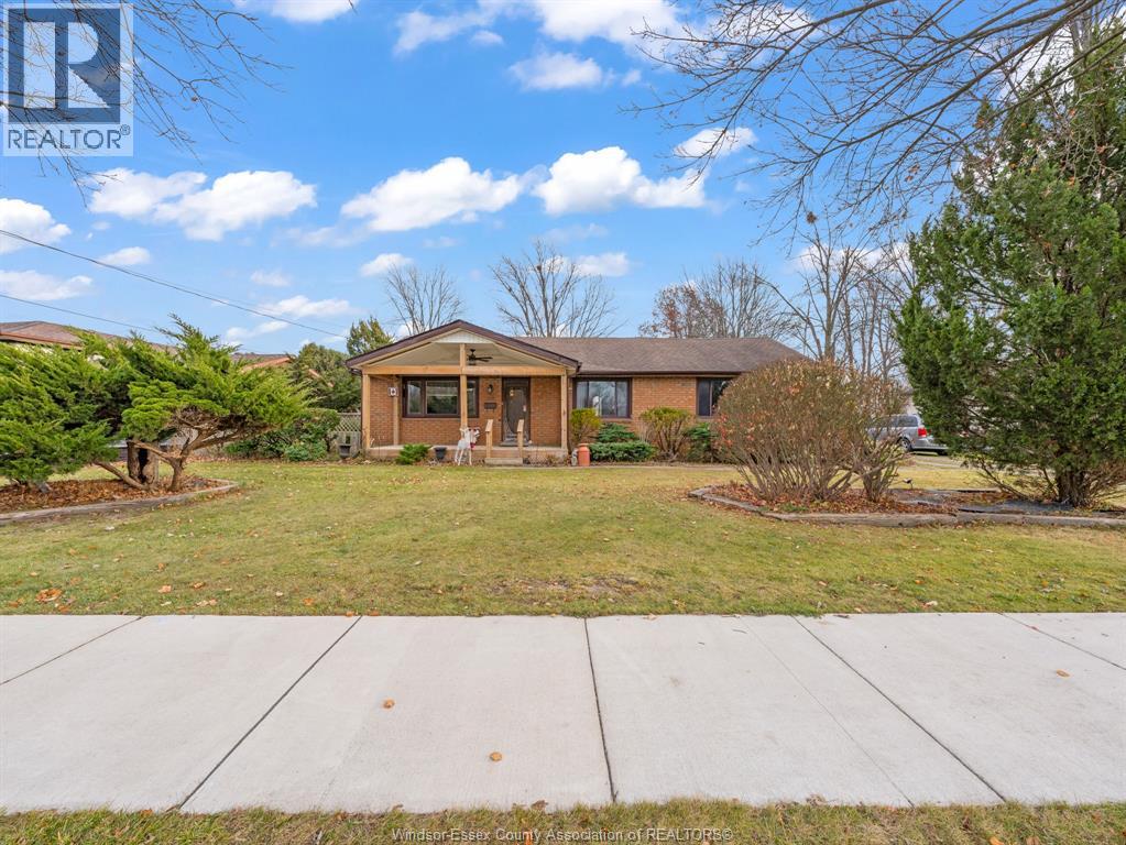 MLS# 25030675: 270 VICTORIA AVENUE, Essex, Canada
