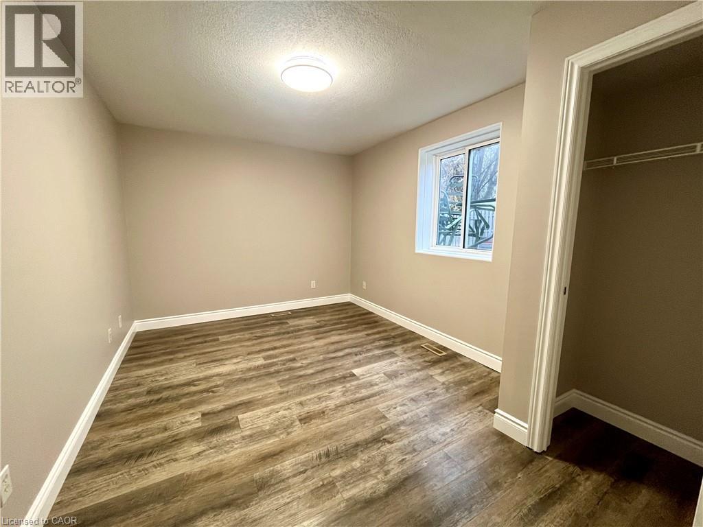 6 Smetana Drive, Kitchener, Ontario  N2B 3B8 - Photo 10 - 40789968