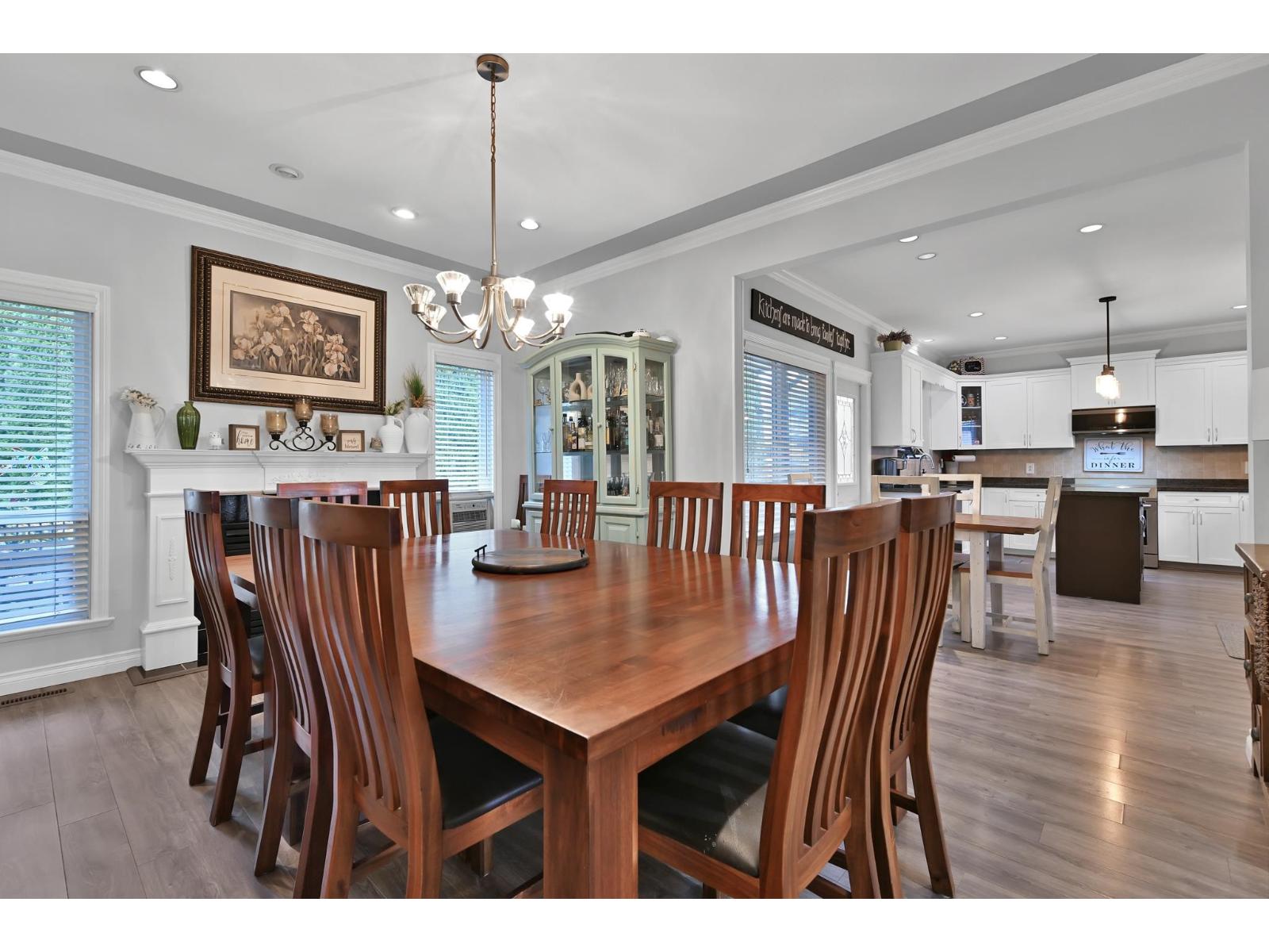 8021 Melburn Drive, Mission, British Columbia  V2V 7B6 - Photo 13 - R3070236