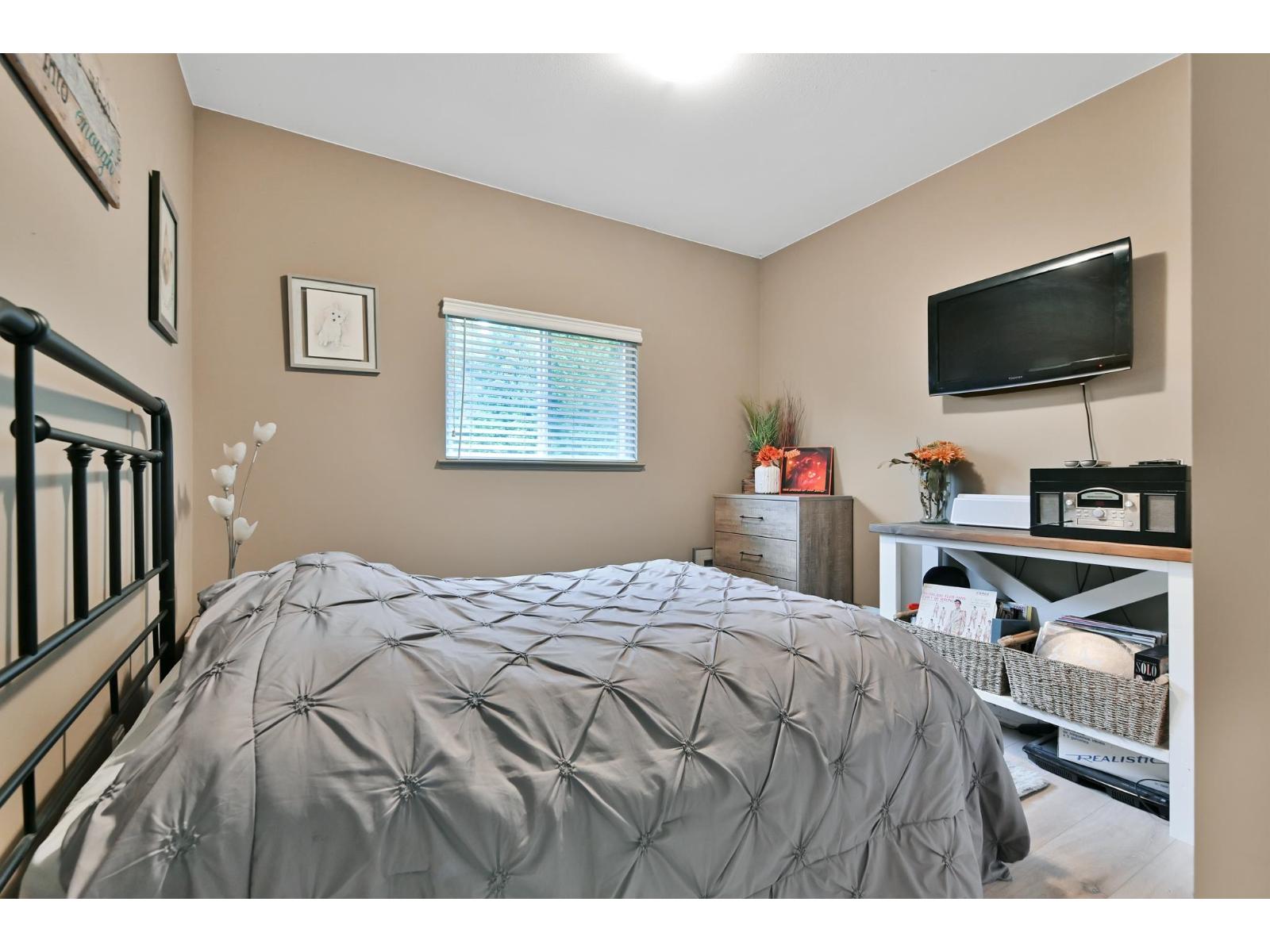 8021 Melburn Drive, Mission, British Columbia  V2V 7B6 - Photo 7 - R3070236