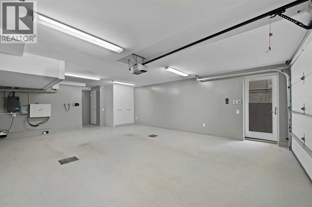 530 Crescent Road Nw, Calgary, Alberta  T2M 4A5 - Photo 48 - A2253643