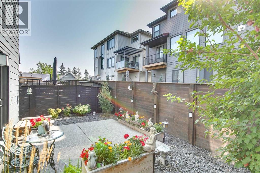 819 Shawnee Terrace Sw, Calgary, Alberta  T2Y 0T4 - Photo 30 - A2255503