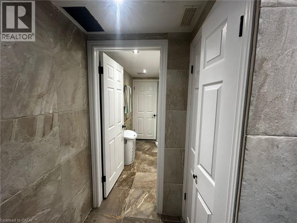 15 Greenbrook Drive, Kitchener, Ontario  N2M 4J5 - Photo 13 - 40790724