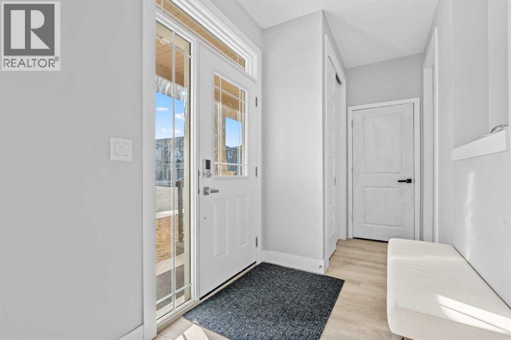 16 Yorkville Terrace Sw, Calgary, Alberta  T2X 4X4 - Photo 4 - A2262980