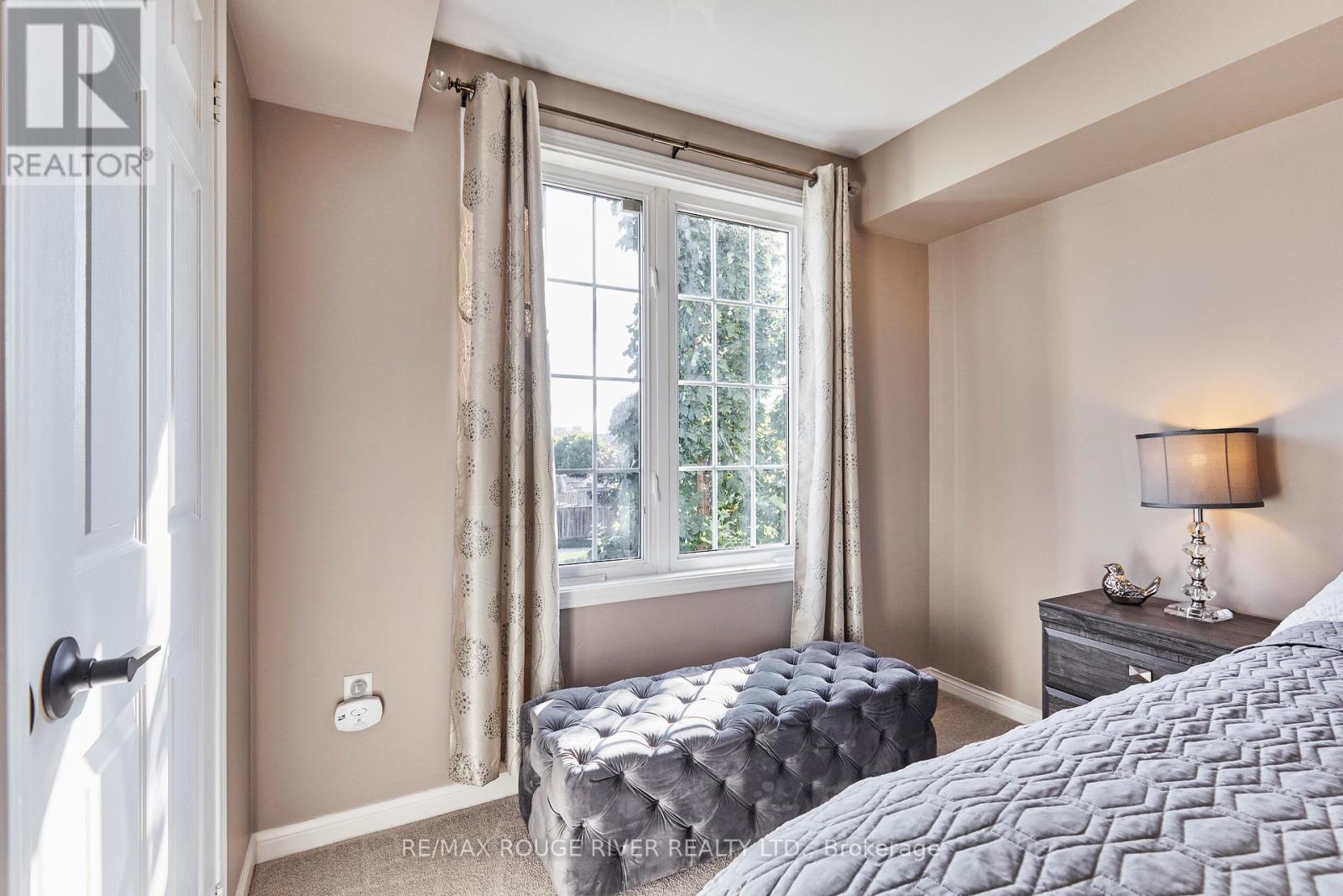 2 - 72 Petra Way, Whitby, Ontario  L1R 0A3 - Photo 17 - E12415196