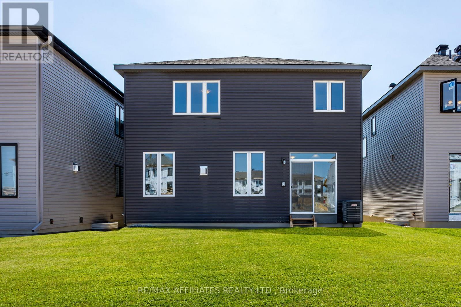 850 Cappamore Drive, Ottawa, Ontario  K2C 3H2 - Photo 32 - X12478749