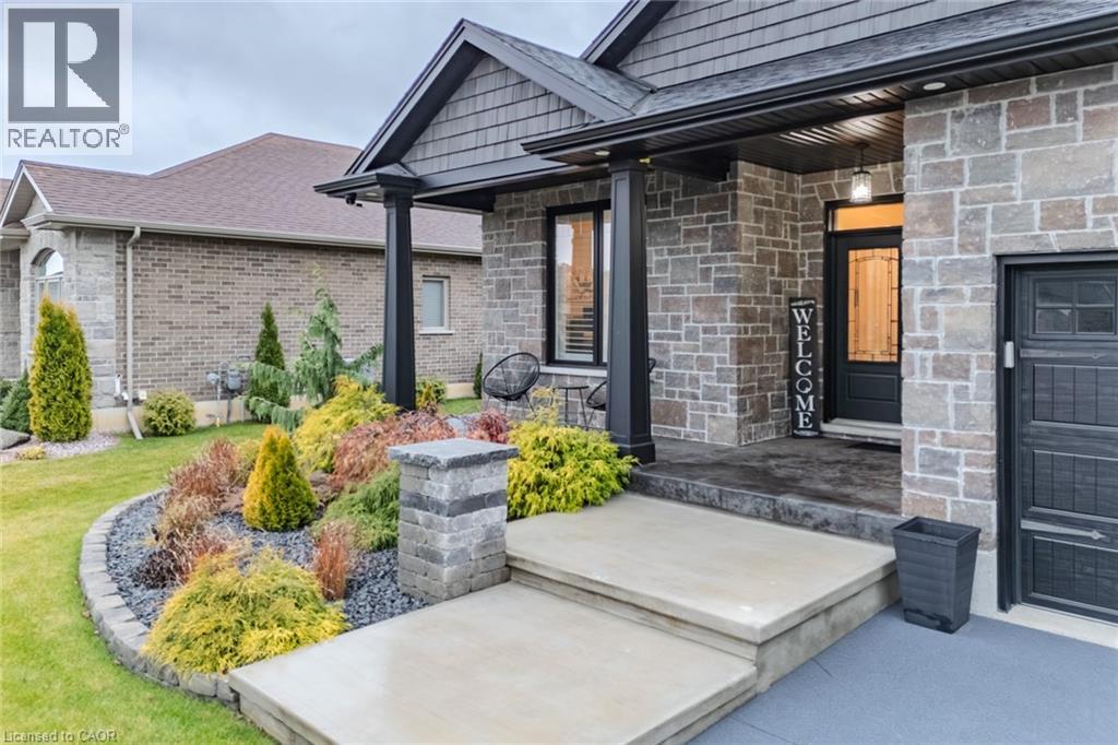 208 Oak Street, Simcoe, Ontario  N3Y 4K1 - Photo 5 - 40790325