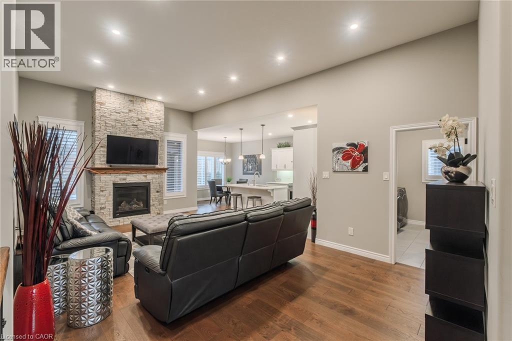 208 Oak Street, Simcoe, Ontario  N3Y 4K1 - Photo 9 - 40790325